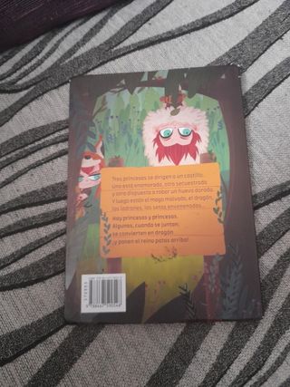 Princesas Dragón 1: El misterio del huevo dorad...