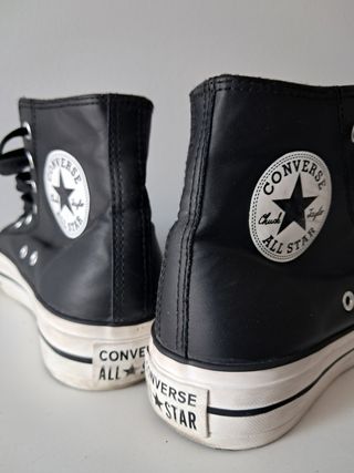 Converse negras altas