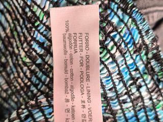 Top corto flores - azul y negro