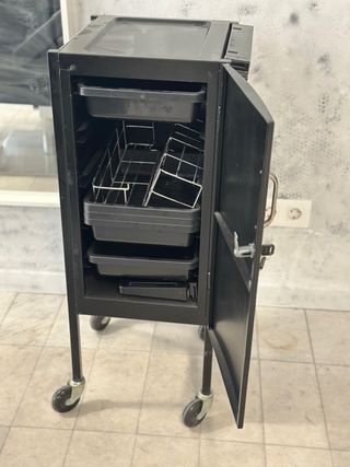 muebles  peluquería tengo que vender todo