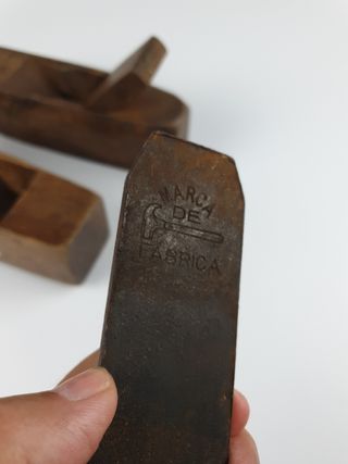 2 Cepillos carpintero antiguos