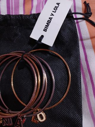 6 PULSERAS BIMBA Y LOlA DORADAS.PLATEADAS Y ROSAS.