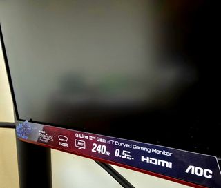 Monitor Gaming AOC curvo 27" 240Hz 0.5Ms 