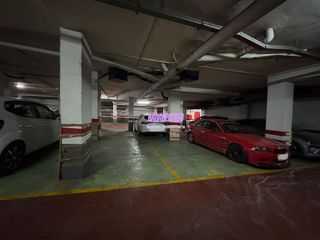 Garaje en venta en La Salut - Lloreda en Badalona