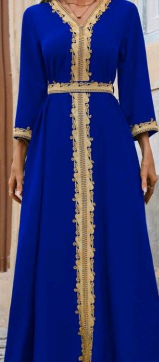 Vestido azul y dorado