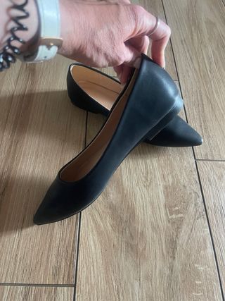 Ballerine nere con punta