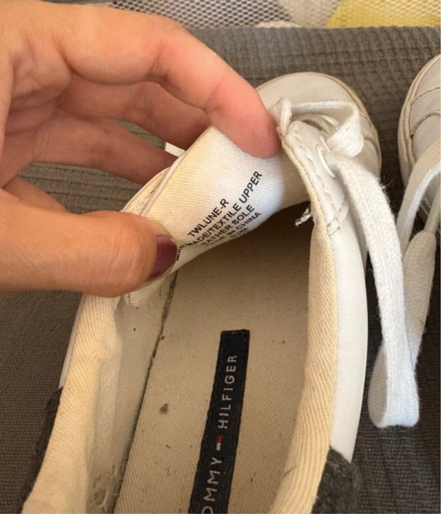 Zapatillas Tommy Hilfiger blancas y grises