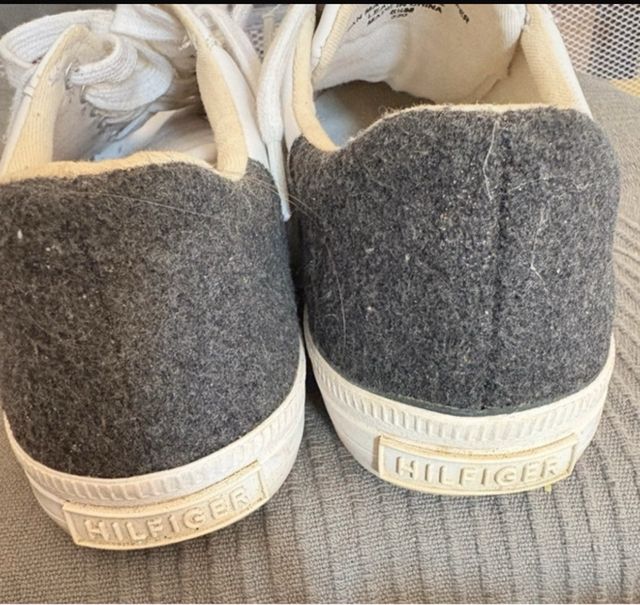 Zapatillas Tommy Hilfiger blancas y grises