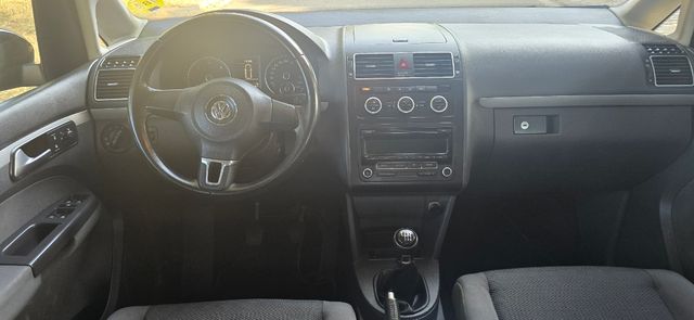 Volkswagen Touran 2014