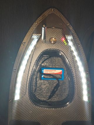 Barco cebador - barco pesca