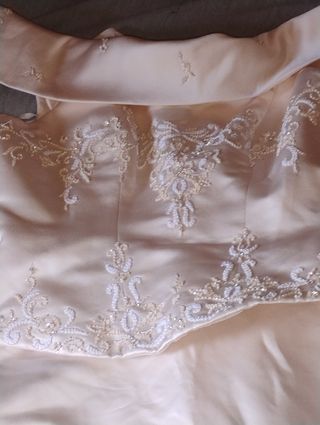 Vestido novia beige usado