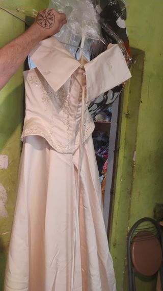 Vestido novia beige usado