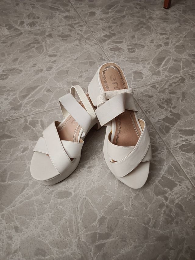 Zapatos plataforma blancos