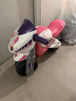 Moto Feber infantil rosa
