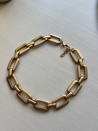 Collar dorado Zara