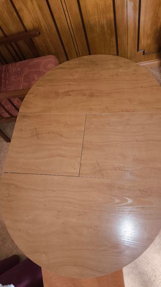 Mesa comedor + 2 sillas
