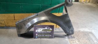 Ala anteriore sinistra del Ranger Rover