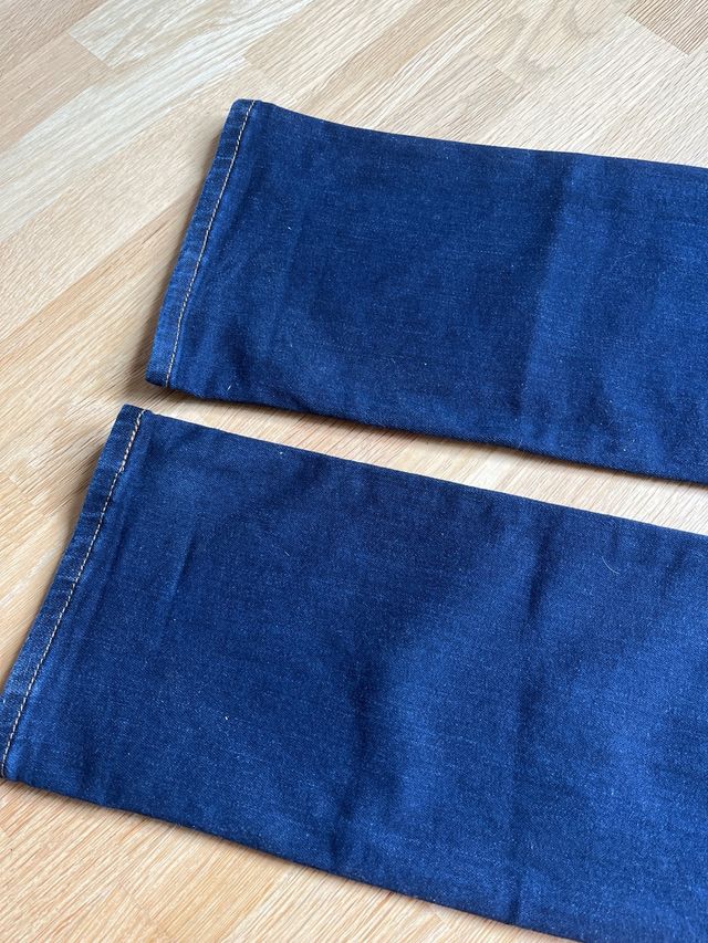 Levi's 714 Straight Jeans - 27