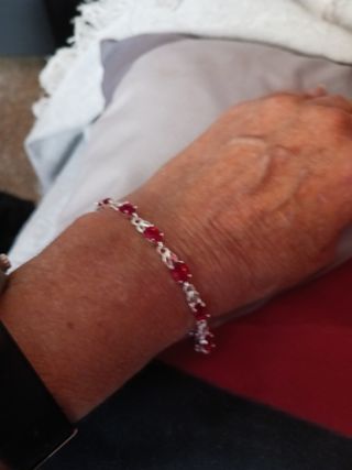 Pulsera plata piedras rojas