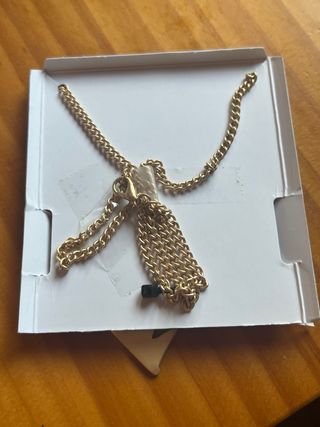 Colgante corona dorado
