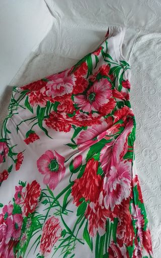 Abito monospalla elegante