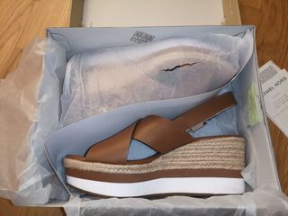 Sandalias Michael Kors Marrón - 37