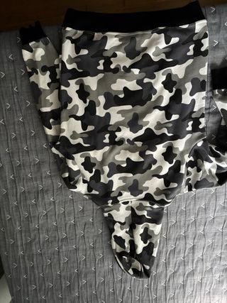 Sudadera Carhartt camuflaje