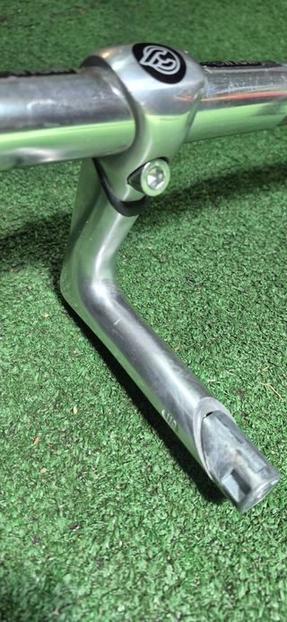 Manillar Cinelli: potencia y manillar