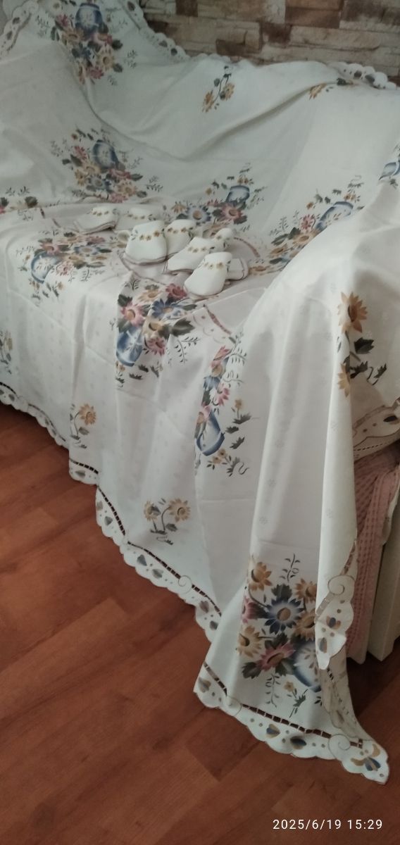 Toalha de mesa e guardanapos de seda pintados à mão