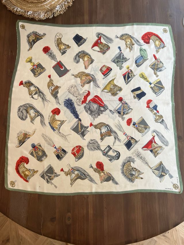 Pañuelo Hermes - Sombreros Militares