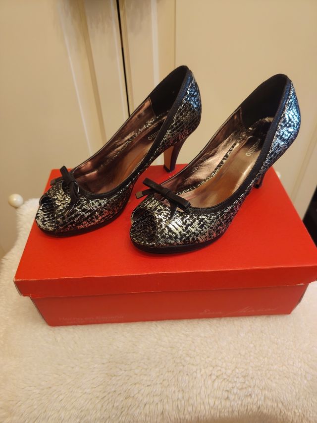 Tacones Unisa negros y plataT 38