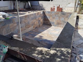 Construcción de Piscinas.