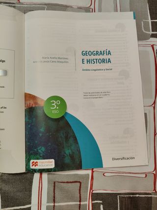 Geografía e Historia 3º - Libro de texto en for...