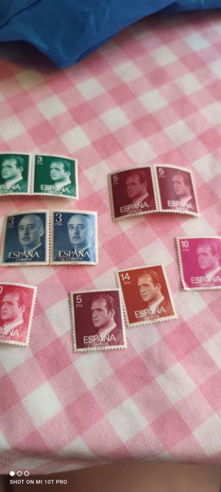 Sellos España: Lote de 16 sellos sin usar
Intactos