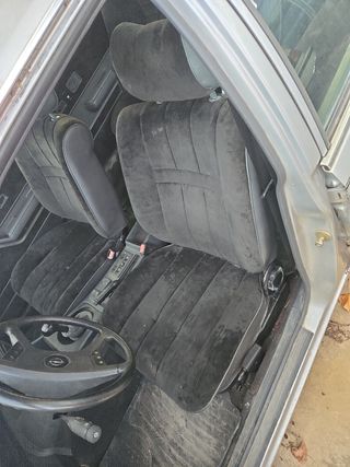 Opel Senator 3.0 i: Piezas