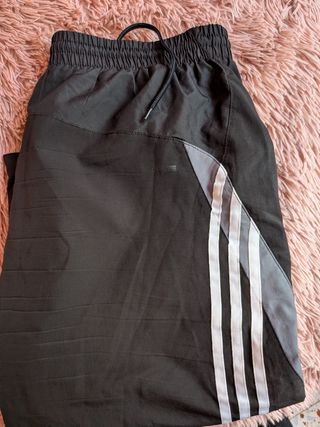 Pantalón pirata  Adidas negro