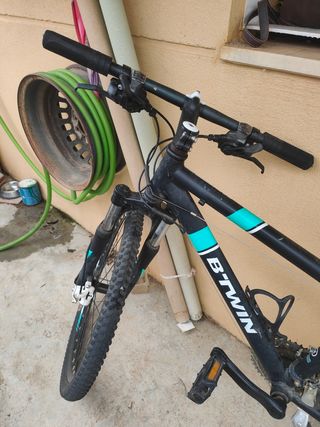 Bicicleta Btwin Rockrider