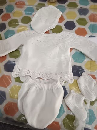 Conjunto blanco bebé
