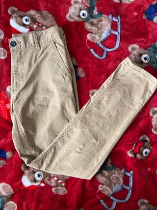 Pantalón chino beige