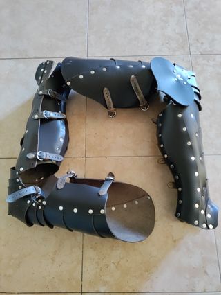 Armatura gambe in cuoio per larp cosplay