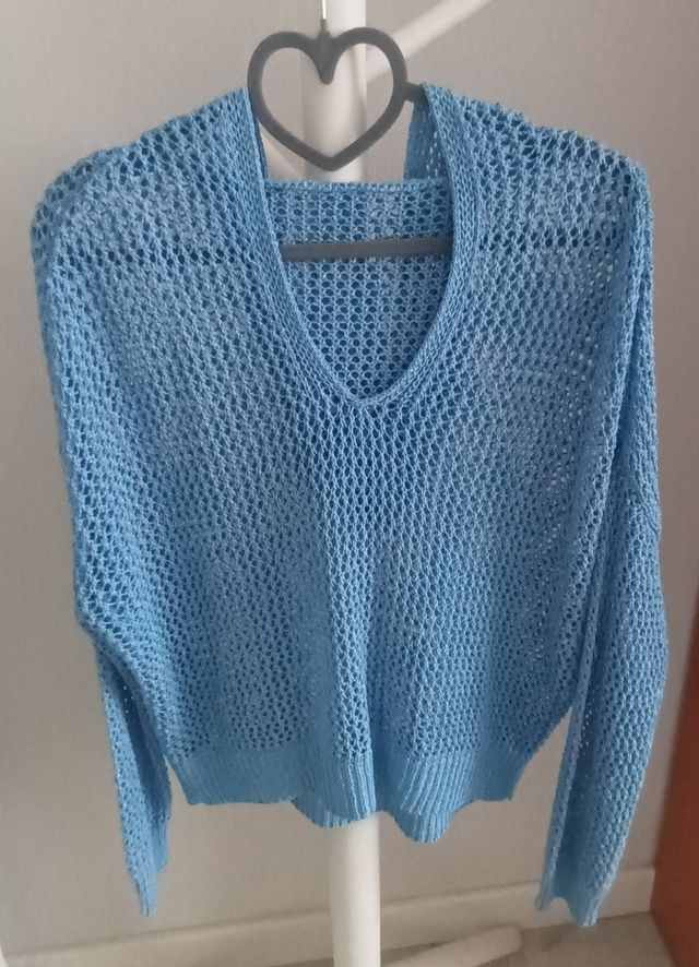 Sudadera punto azul cielo con capucha