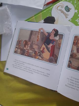 Blancanieves (Cuentos Solidarios) (Spanish Edit...