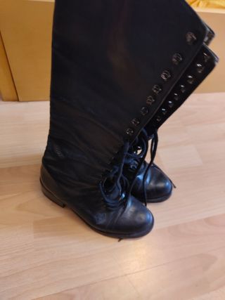 Botas altas negras