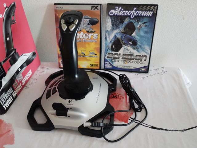 Logitech Extreme 3D Pro con BOX + Giochi + Doc.