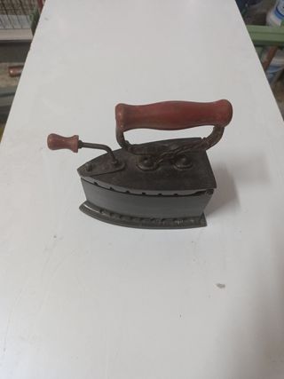 Plancha carbón antigua