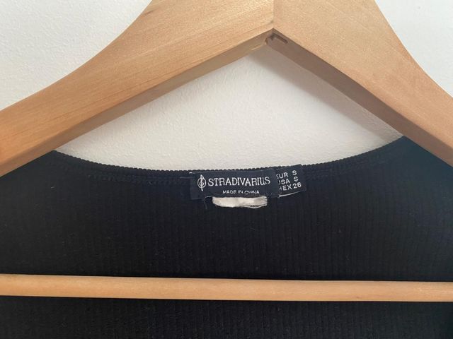 Top negro manga corta Stradivarius
