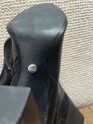 Botas altas Zara piel negra