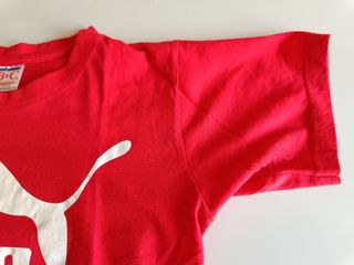 Camiseta con serigrafía original