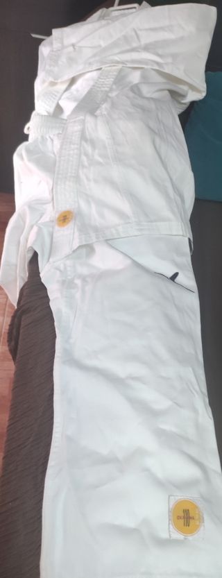 Kimono Karate blanco
Negosiable 
