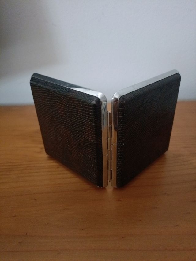 Pitillera Metálica Negra